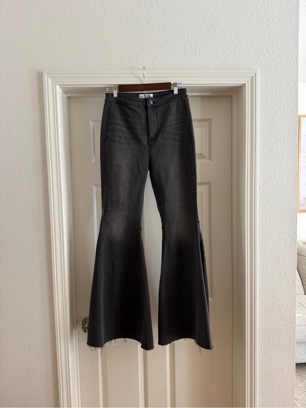 We The Free Black High-Waisted Flare Bell Bottoms Jeans Size 29